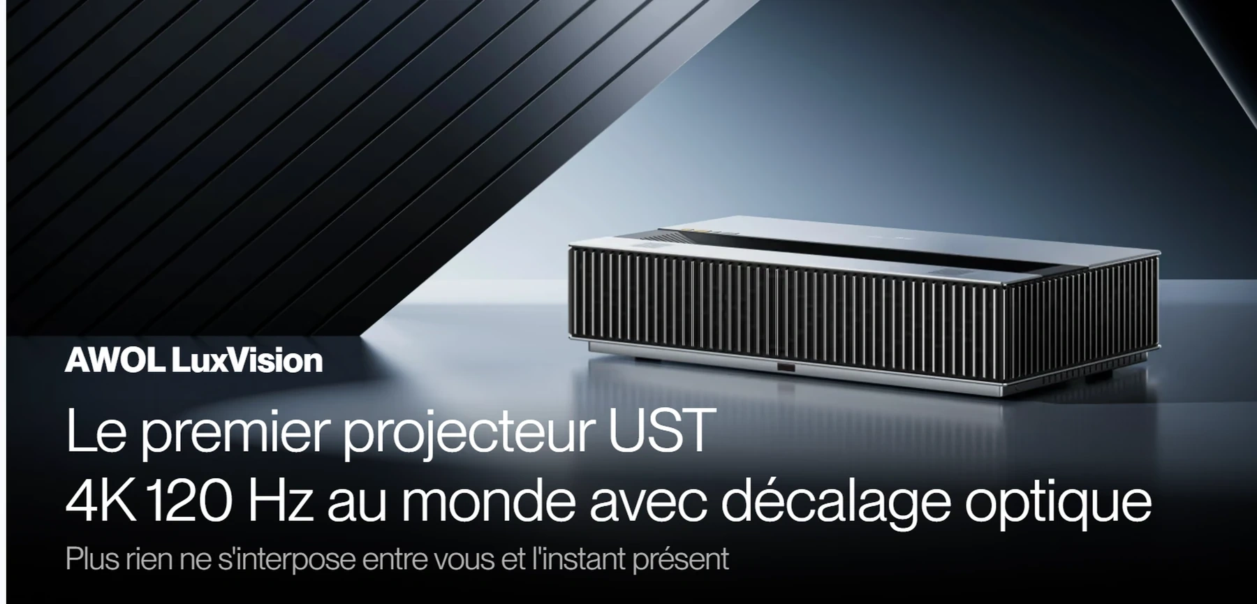 Projecteur AWOL LuxVision 4K 120 Hz à ultra courte focale.